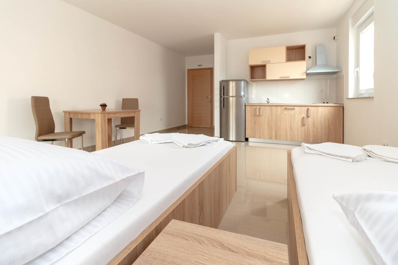 Summer Fun Apartments Novalja Εξωτερικό φωτογραφία